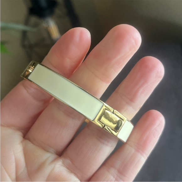 Kate Spade Heart Accent Bangle Bracelet - Picture 2 of 3